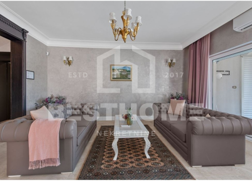 Fotografija 7 - 'Dvorac' u centru Vodica: Na oglasima osvanula luksuzna vila od 530 kvadrata