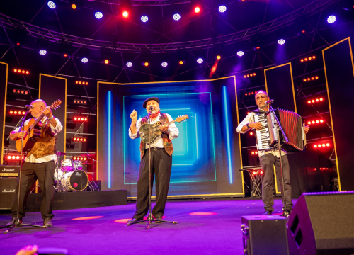 Fotografija 55 - Završen 17. CMC festival: Izvođač godine 2024. Mladen Grdović, posebno priznanje Nedi Ukraden