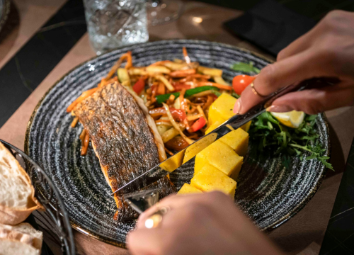 Fotografija 18 - FOTO Uživajte u vrućim ljetnim danima uz mirise s grilla i živu svirku na terasi Leonardo BBQ & More!