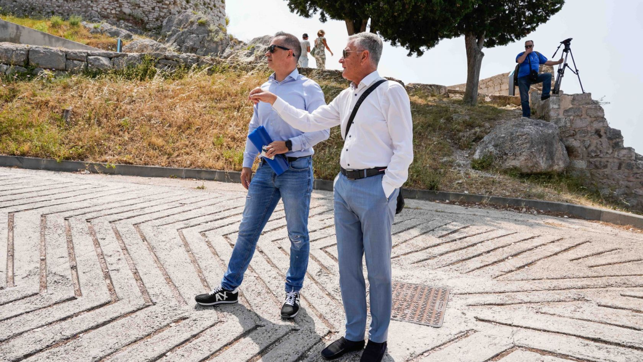 Nakon niza analiza, arheoloških i geotehničkih istraživanja potpisan ugovor za projekt Dvostrukog bedema