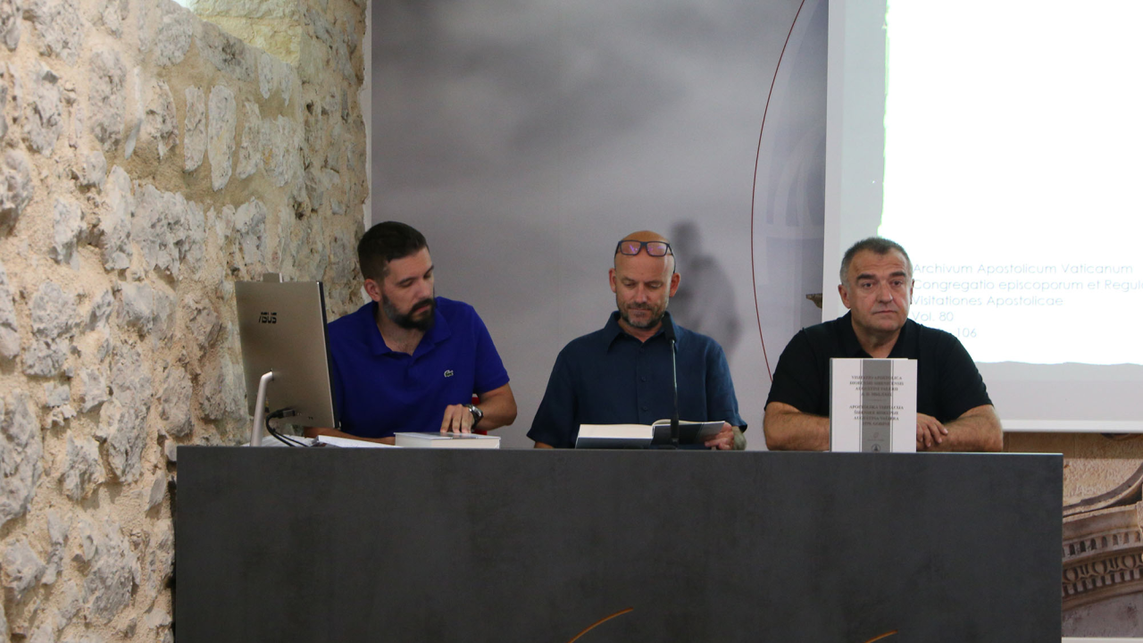 U Šibeniku predstavljena knjiga 'Apostolska vizitacija Šibenske biskupije Augustina Valiera'