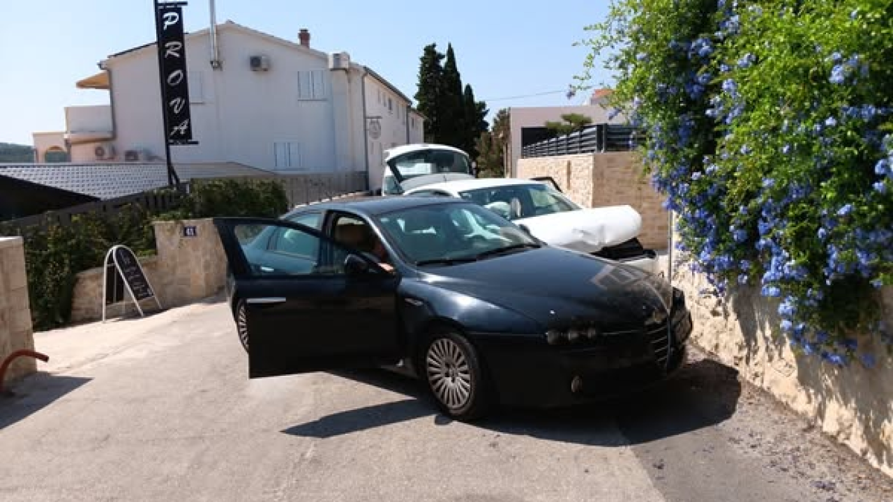 Pripazite, zbog lakše prometne nesreće otežan promet Zapadnom Gomilicom u Tisnom