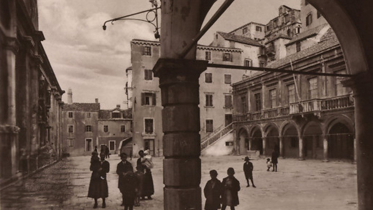 Šibenski leksikon: 'Ajme ove balavurdije, samo bandaju i rade barufe'