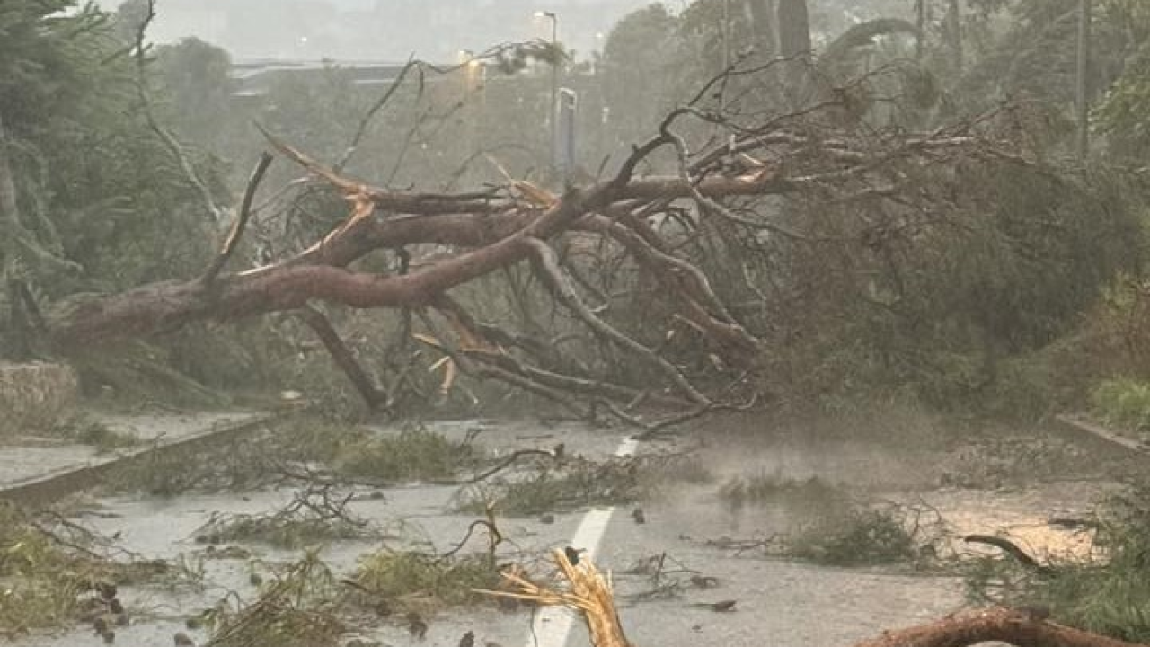 Sinoć je Istru pogodilo snažno nevrijeme. Nijemca na Cresu pogodio grom