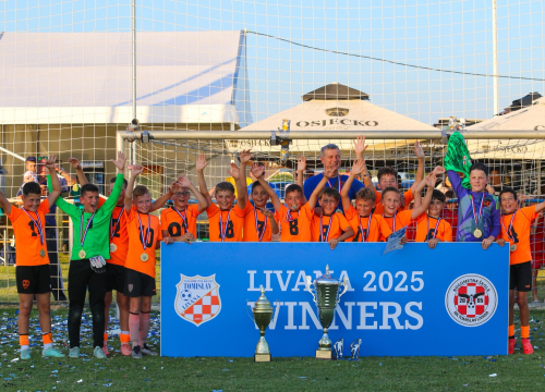 Fotografija 3 - FOTO Nogometaši Šibenika U11 osvojili jaki međunarodni turnir u Livani