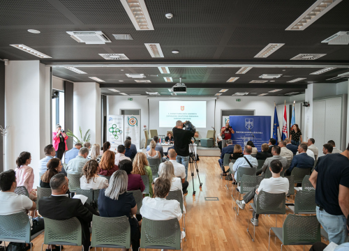 Fotografija 3 - FOTO Ante Galić predsjednik Županijske skupštine, Baranović i Gulam potpredsjednici. Potonjeg Petrina nazvao izdajnikom: 'To je talog i gnjida društva'