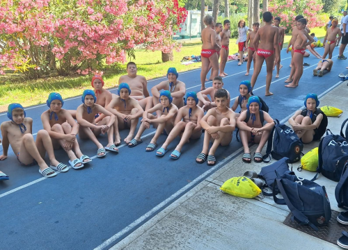 Fotografija 2 - Mladi vaterpolisti Solarisa briljiraju na prestižnom turniru u Italiji – šest pobjeda u osam utakmica