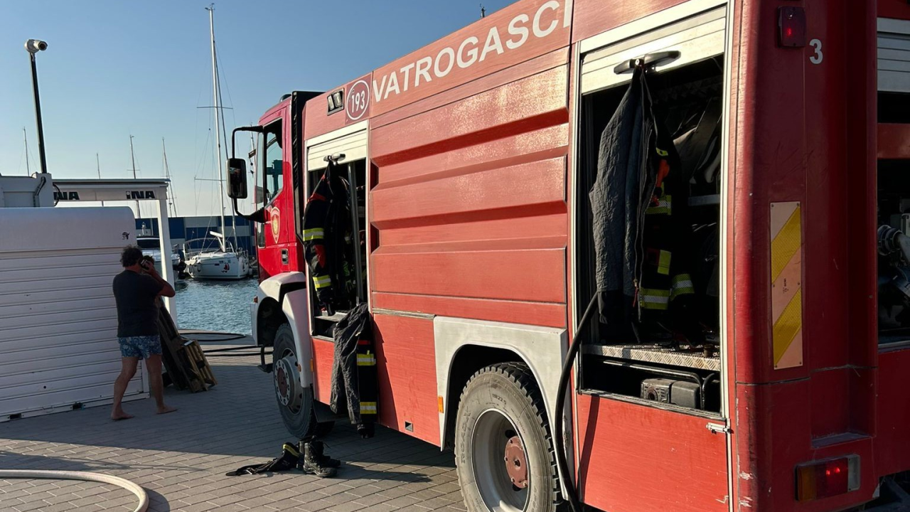 Onečišćenje mora u Murteru: Austrijski državljanin greškom izlio 400 litara goriva u more