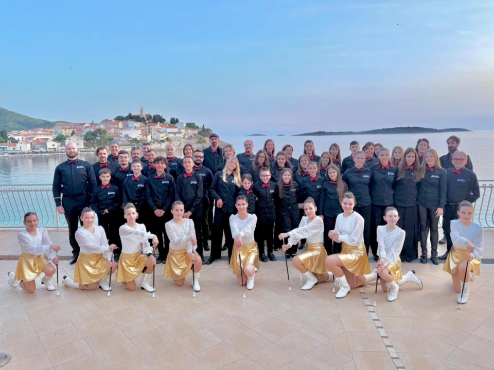 Primoštenske mažoretkinje