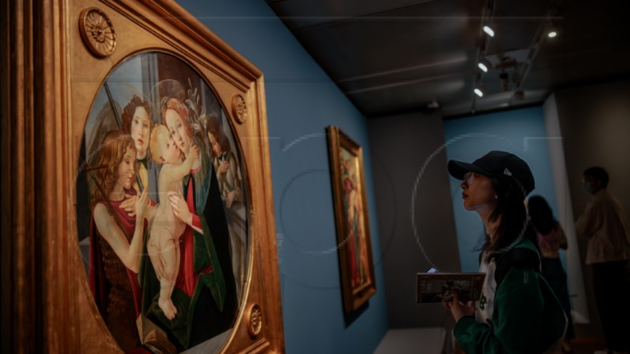 Turist oštetio sliku u talijanskoj galeriji Uffizi snimajući selfie