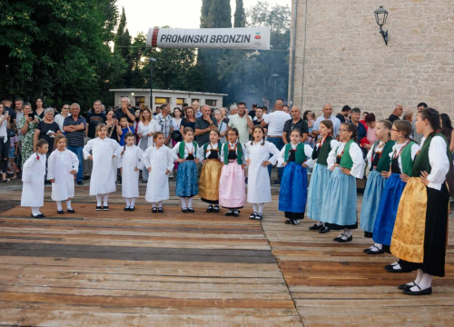 Fotografija 8 - Održan Prominski bronzin: Spoj običaja, gastronomije i zajedništva