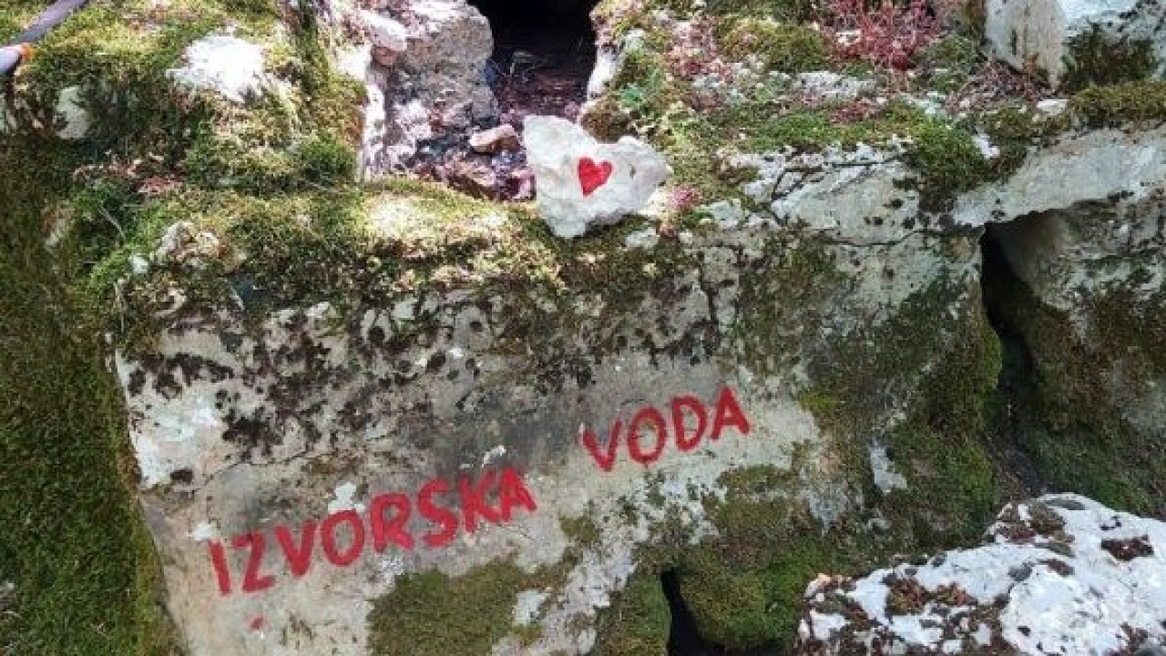 Šibenski planinari obnovili markacije na Kijevskom Kozjaku do vrha Bat