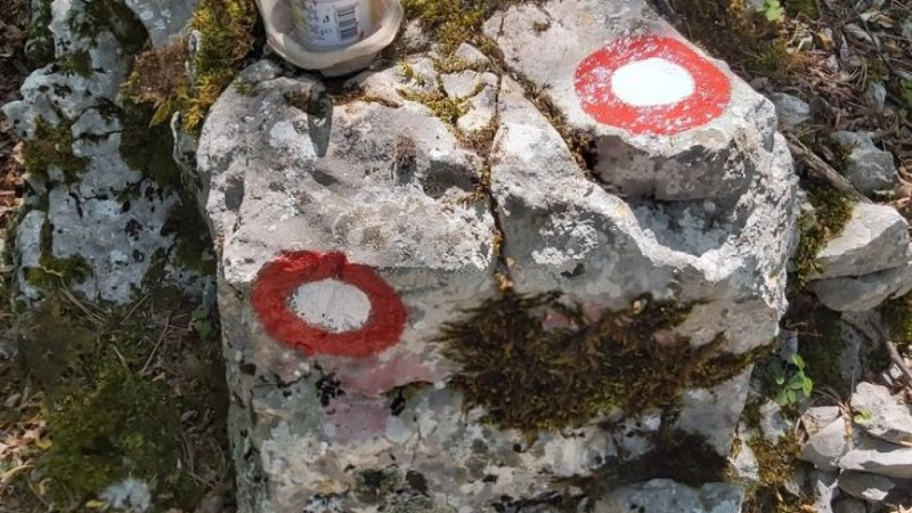 Šibenski planinari obnovili markacije na Kijevskom Kozjaku do vrha Bat