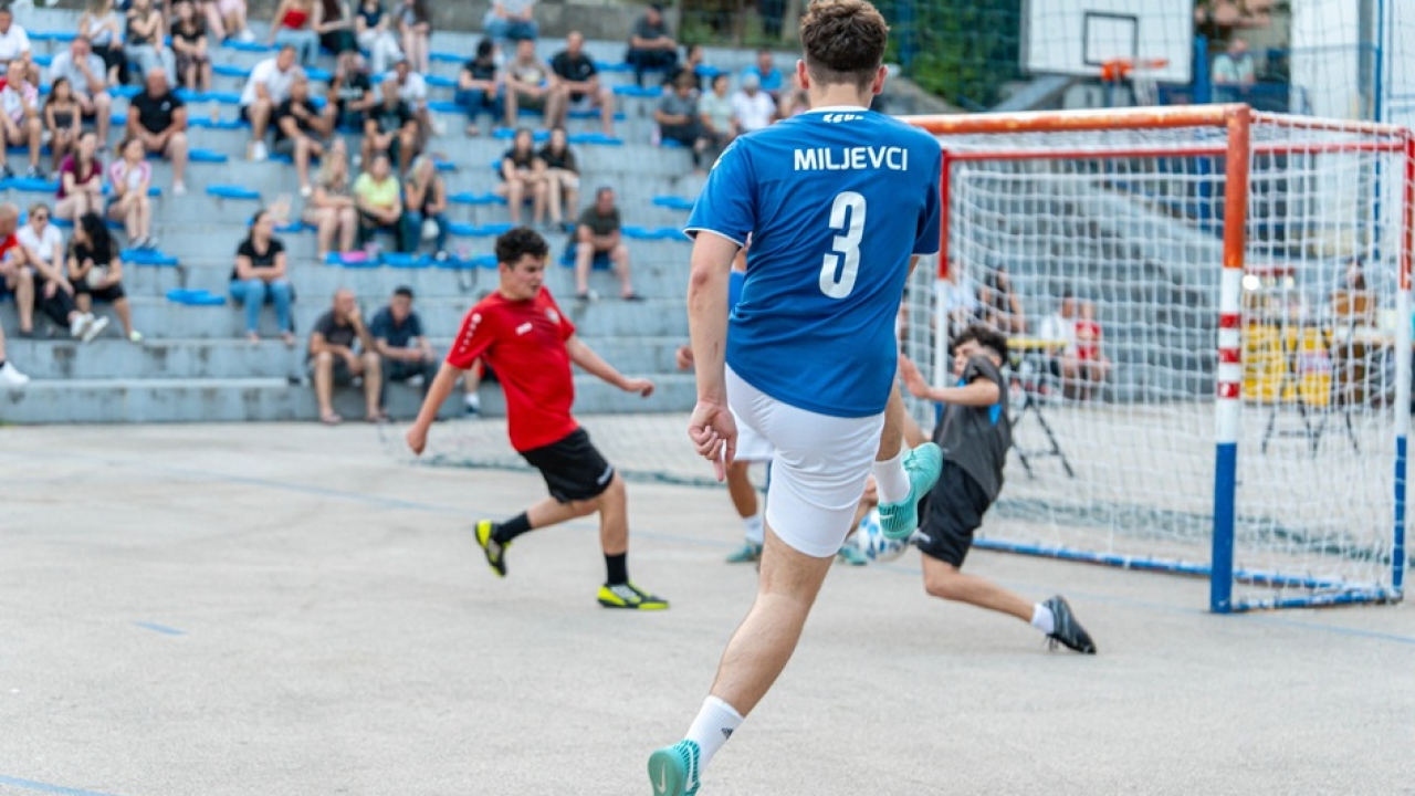 Na kninskom malonogometnom turniru 'Sveti Ante' ostalo osam ekipa: Natjecanje se nastavlja sutra