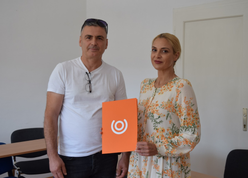 Fotografija 1 - Obukom za ekološke pčelare NP Krka i POU Knin potiču ekološku proizvodnju