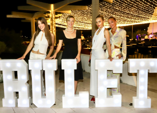 Fotografija 1 - Amfiteatar D-Resorta u Mandalini postaje kazalište: Zvijezde 'Kumova' stižu u Šibenik