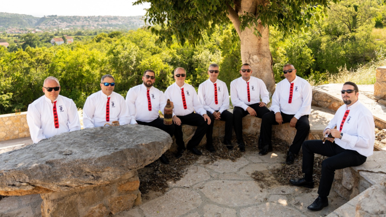 Klapa Drniš predstavila novu pjesmu