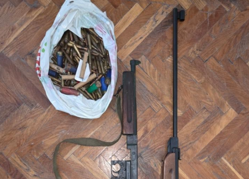 Šibenskoj policiji predana velika količina oružja, streljiva i eksploziva