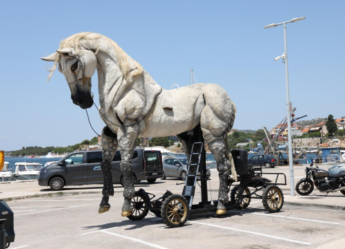 Spektakularna završnica MDF-a: Divovske lutke i poruka o očuvanju prirode osvajaju Šibenik