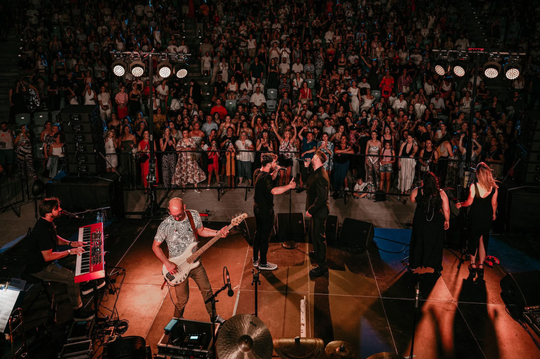 Večer za pamćenje: Matija Cvek & The Funkensteins rasplesali publiku na Tvrđavi sv. Mihovila