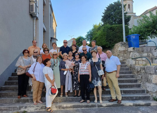 Zlatna matura: Drniški gimnazijalci proslavili 50 godina od završetka škole