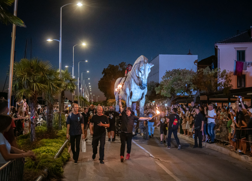 Fotografija 15 - FOTO Nebo, zemlja i more spojili se na zatvaranju MDF-a, predstava neke oduševila, drugi tvrde da je primjerenija za Burning Man