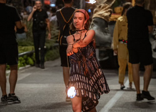 Fotografija 4 - FOTO Nebo, zemlja i more spojili se na zatvaranju MDF-a, predstava neke oduševila, drugi tvrde da je primjerenija za Burning Man