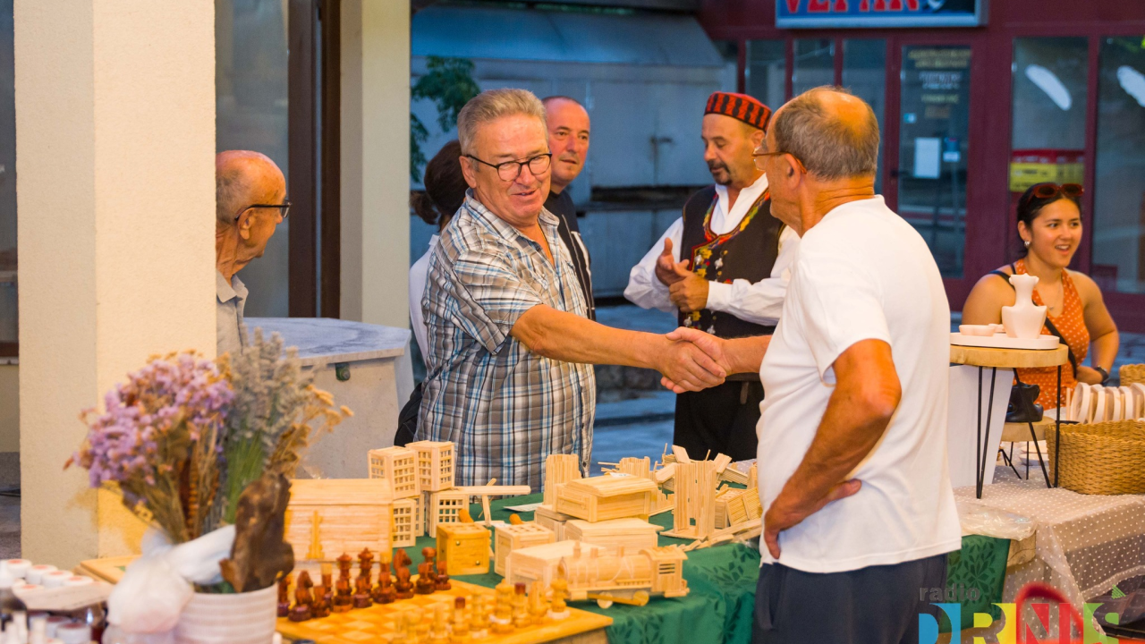 'Tko prvi, njegovo': Otvorene prijave za ovogodišnje izdanje drniške Radio pijace