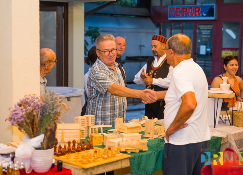 'Tko prvi, njegovo': Otvorene prijave za ovogodišnje izdanje drniške Radio pijace