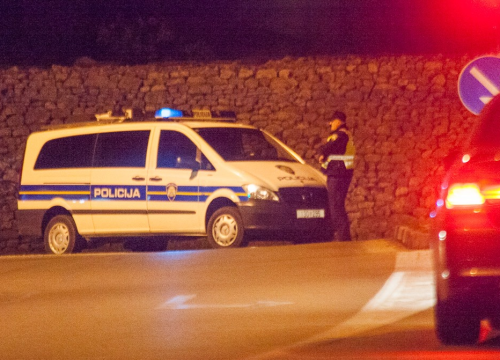 Autom u Šibeniku udario mopedista i teško ga ozlijedio, potonji vozio pod utjecajem alkohola