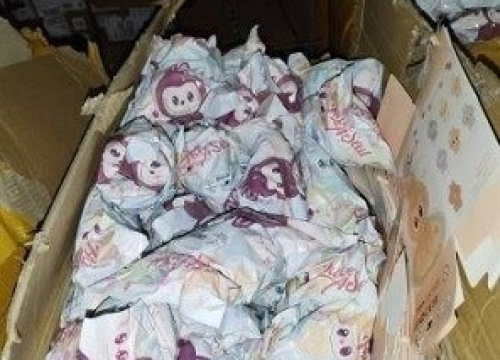 Fotografija 1 - Carinici kod Kistanja zaplijenili hrpu e-cigareta i igračaka