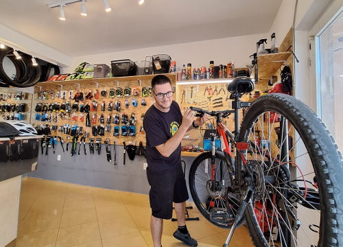 Fotografija 8 - Otvoren je Jop Bike Centar: Servis, trgovina i pomoć na cesti za bicikliste