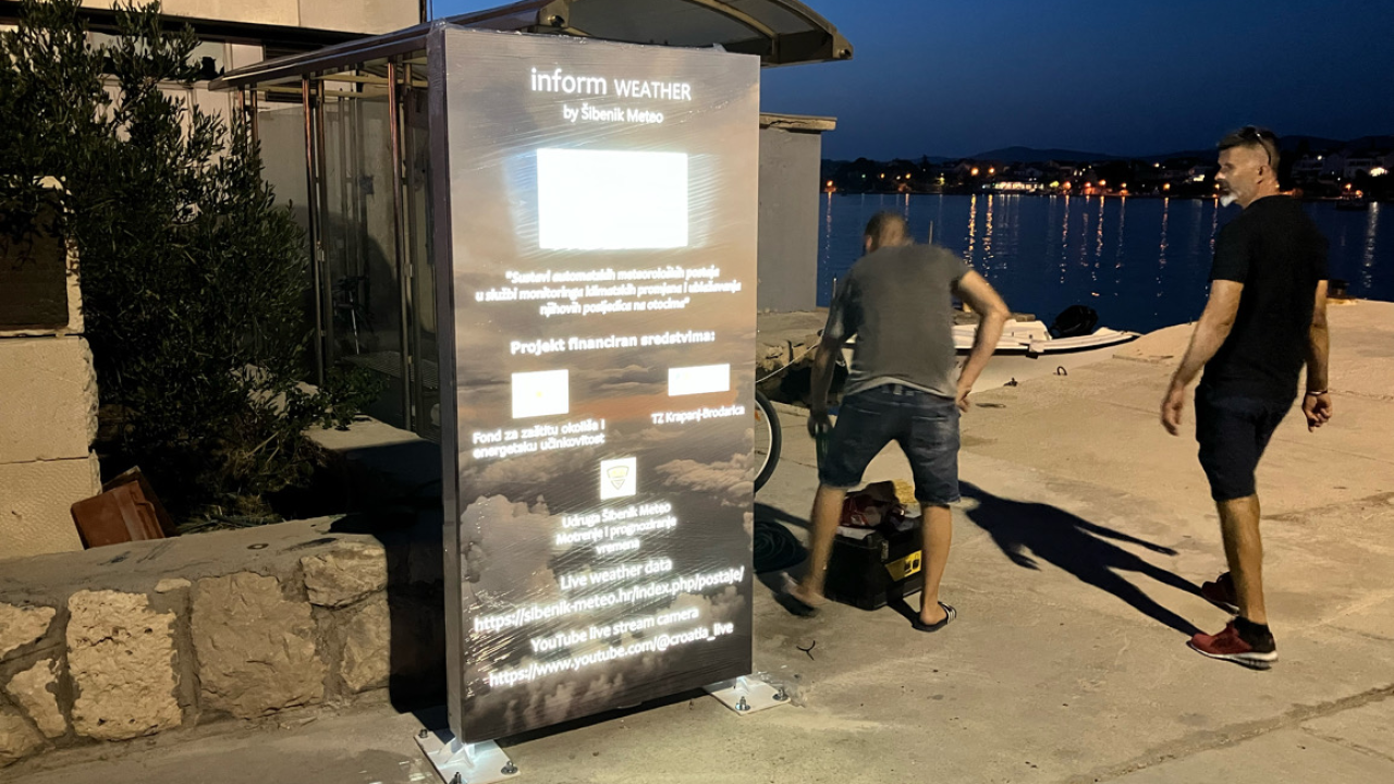 Na otoku Krapnju postavljena sonda za mjerenje temperature mora