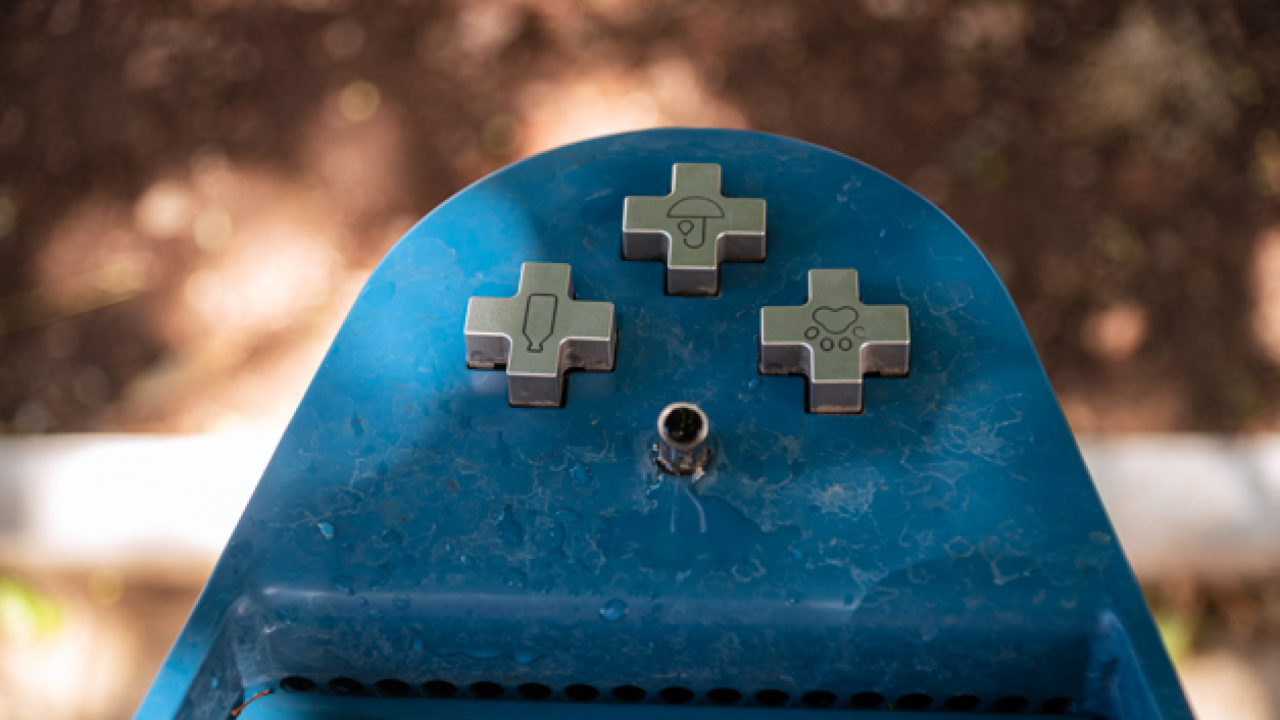 Postavljeno svih deset javnih špina na području grada Šibenika: 'Ojačane su i ne mogu se više tako lako razbiti'