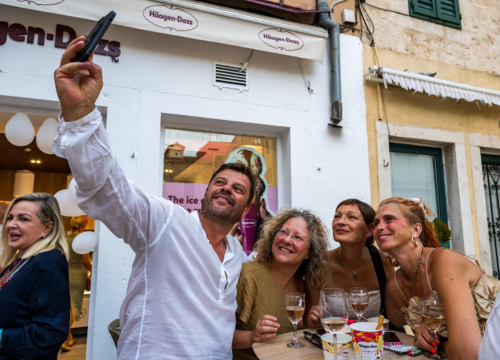 Fotografija 10 - Häagen-Dazs stigao u Šibenik – Sladoled koji osvaja svijet sada i na Maloj loži!