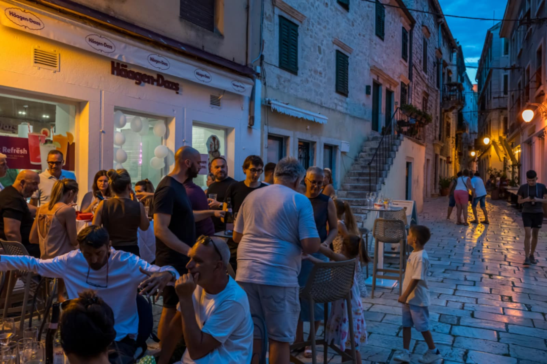 Häagen-Dazs stigao u Šibenik – Sladoled koji osvaja svijet sada i na Maloj loži!