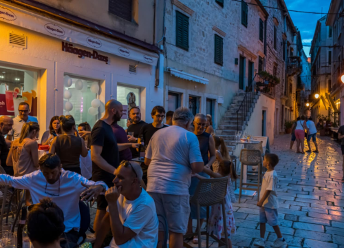 Fotografija 13 - Häagen-Dazs stigao u Šibenik – Sladoled koji osvaja svijet sada i na Maloj loži!