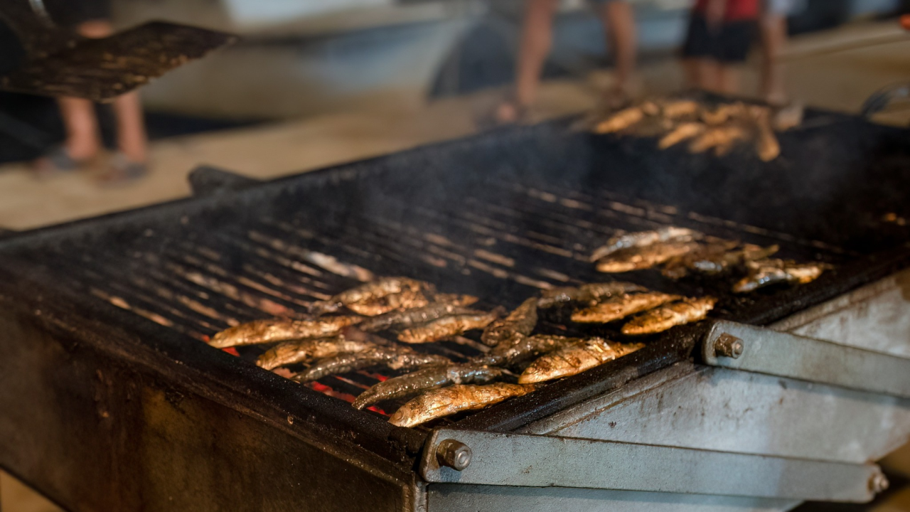Pirovac večeras pleše uz srdele i Giuliana: Ribarska fešta se vraća jača nego ikad!