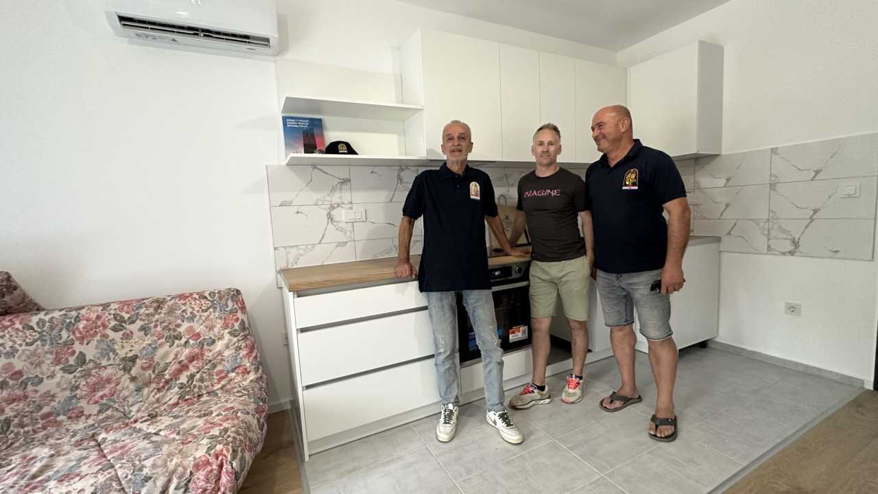Braniteljska udruga iz Drniša Anti Braliću pomogla da uredi stan: 'Sad ima sve potrebno za dostojan život'