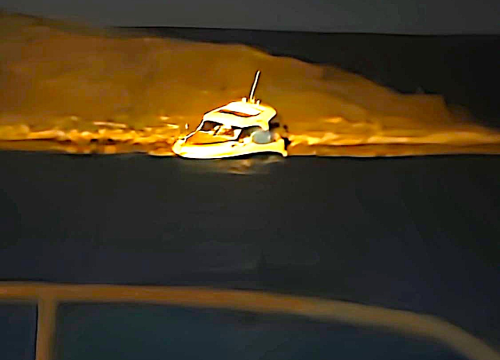 Osmeročlana posada s dva djeteta evakuirana s nasukane brodice kod otoka Ugljana