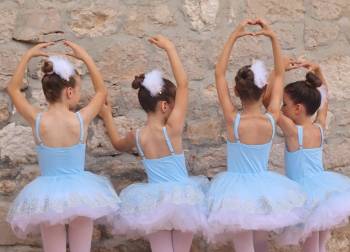 Fotografija 10 - Šibenčanka Meri Višnjić i njene balerine  u Tribunju stvaraju bajku