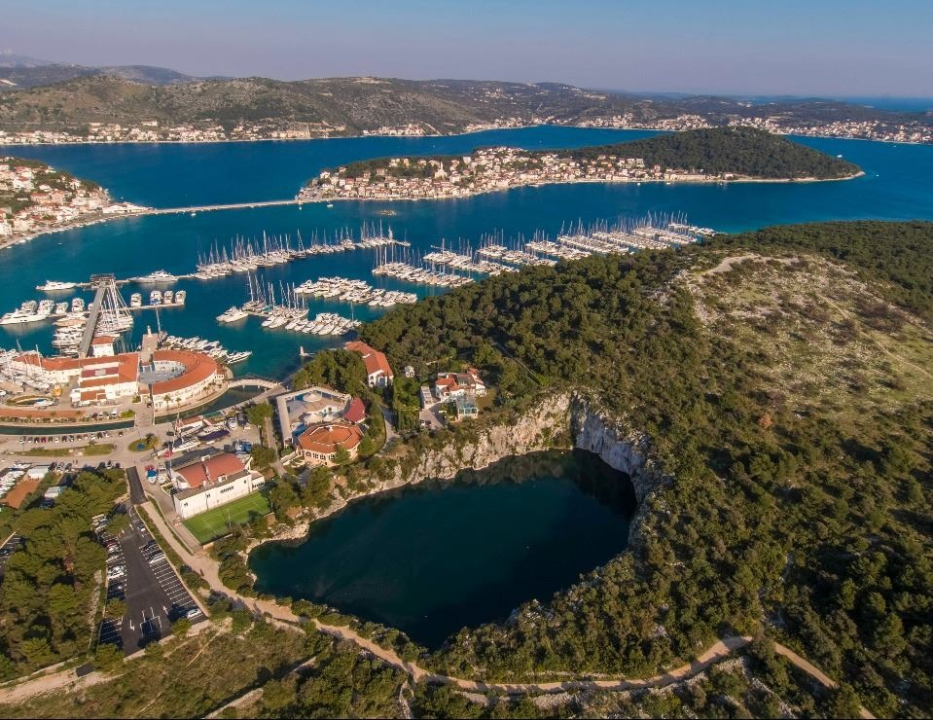 Legenda o krvoločnom zmaju Murinu s dna rogozničkog jezera