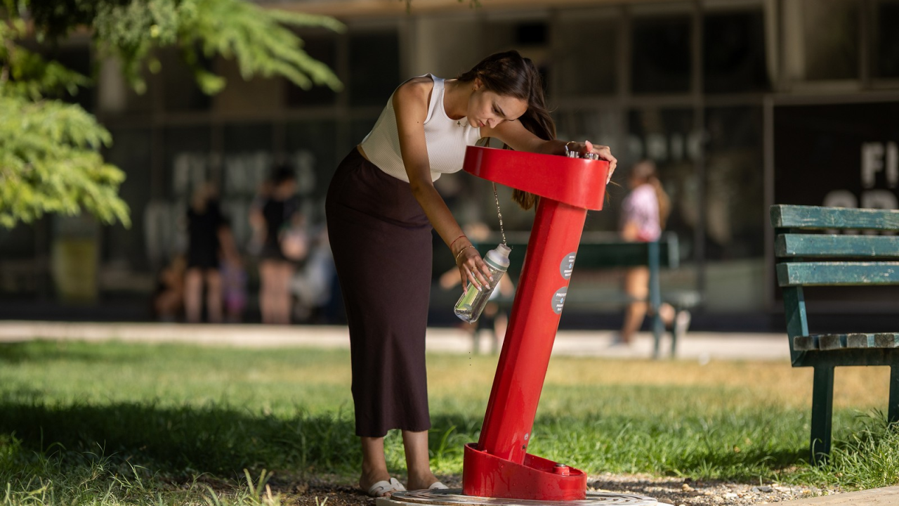 Šibenik postavio deset novih gradskih česmi čiji dizajn potpisuje Ante Filipović Grčić