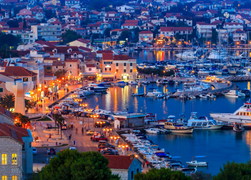 Tri nezaboravne večeri na rivi: Provjerite tko nastupa na 23. Vodice Jazz & Blues Festivalu!