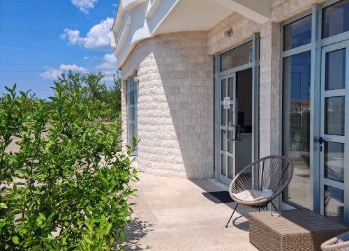 Fotografija 1 - Olakšajte si svakodnevicu uz usluge novootvorene praonice rublja Lavare