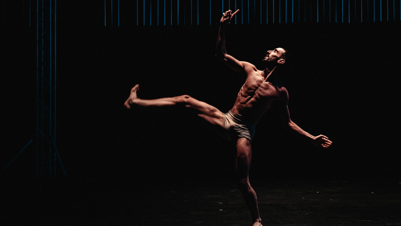 Večer u znaku fantastične plesne energije: Publika je gromoglasnim pljeskom nagradila moćan, hipnotizirajući nastup Gauthier Dance Company