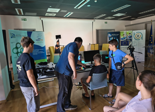 Fotografija 5 - FOTO: Mladi otkrili svijet podcasta u sklopu radionice ‘Sastavi svoj studio – snimi svoj podcast’