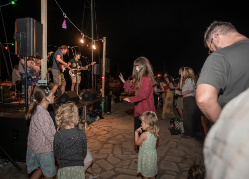 Fotografija 10 - Otok glazbe i kreativnosti: Zlarin Street Music festival uz radionice, nastupe i večernji ples pod zvijezdama