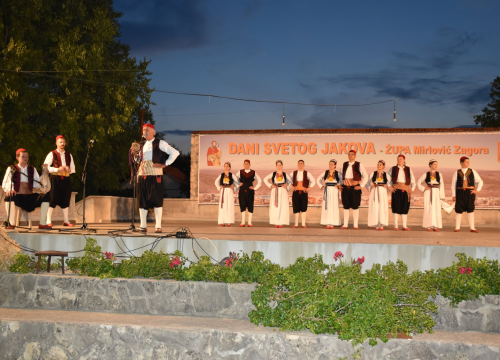 Fotografija 12 - Održana 24. večer folklora u Mirloviću povodom blagdana sv. Jakova