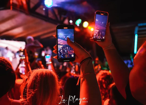 Fotografija 5 - Pogledajte užarenu atmosferu iz vodičke La Playe: Krcat klub na ekskluzivnom koncertu Devita